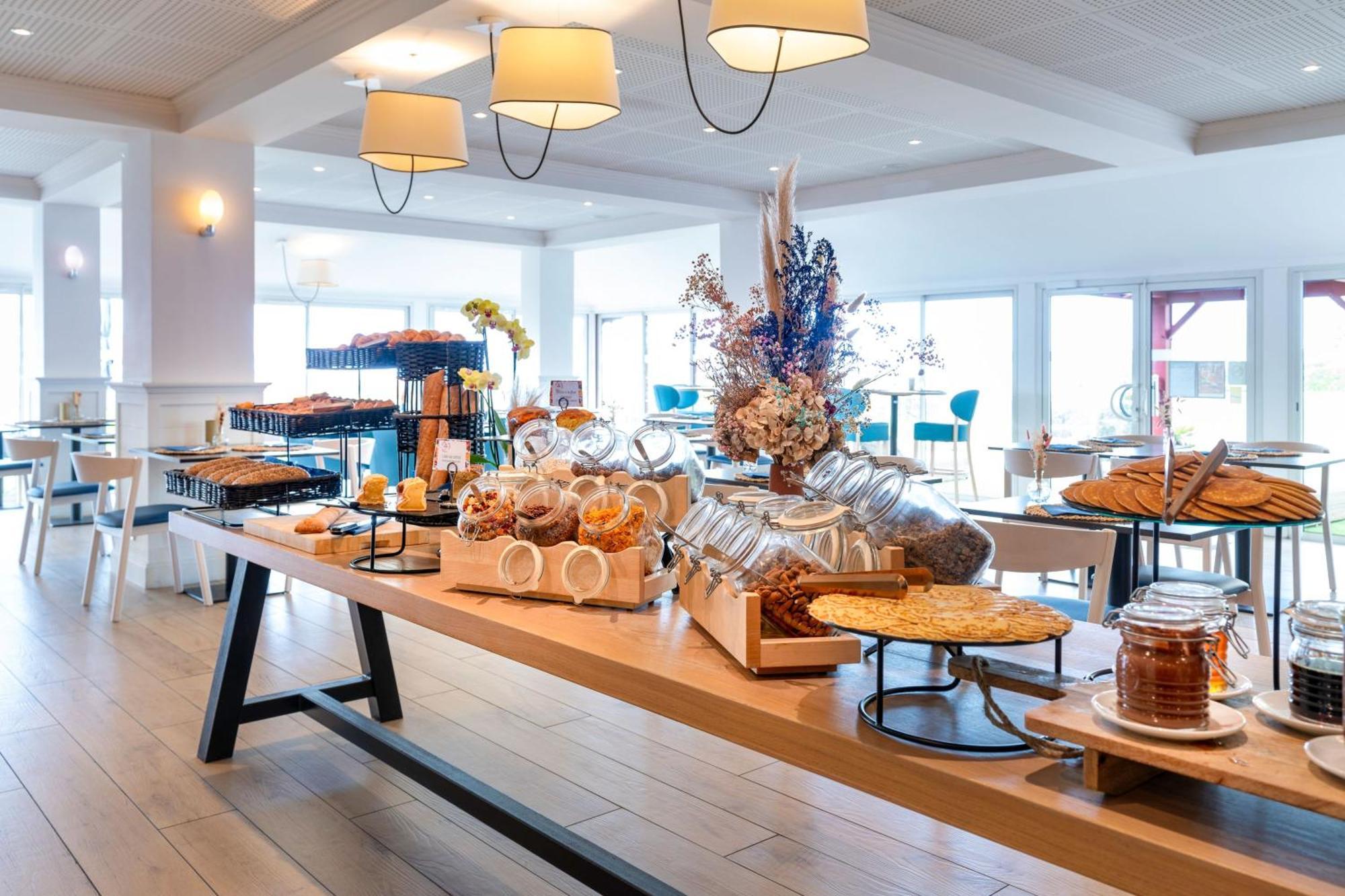 Ibis Styles Biarritz Plage Buitenkant foto