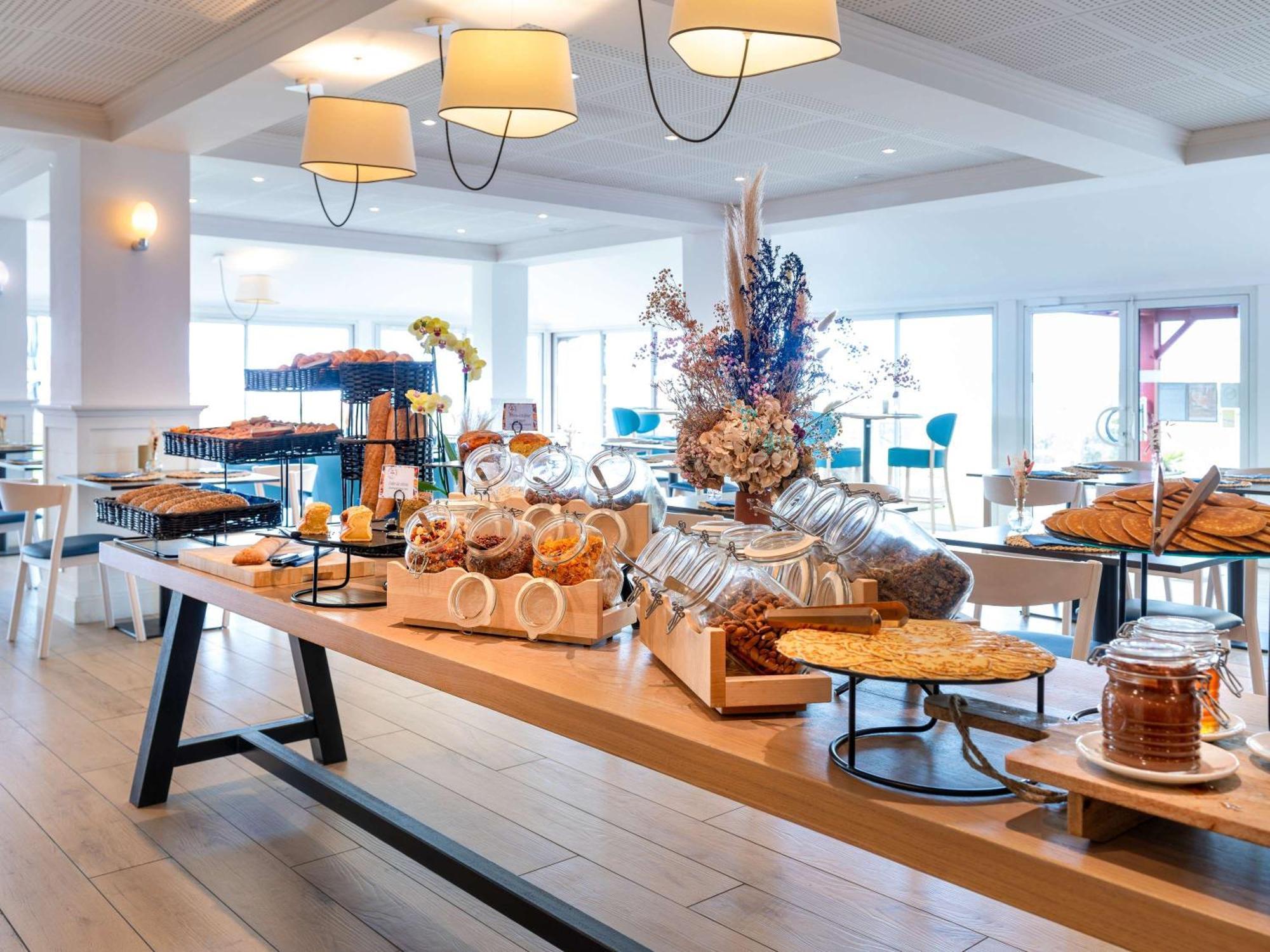 Ibis Styles Biarritz Plage Buitenkant foto